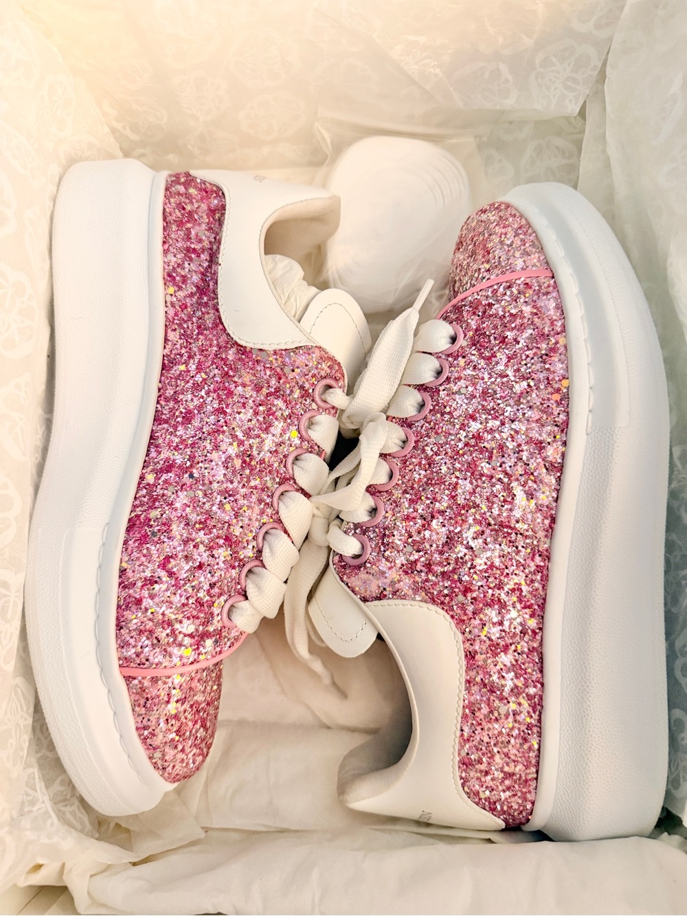 NEW Alexander McQueen Pink Glitter Sneakers Size 35.5
